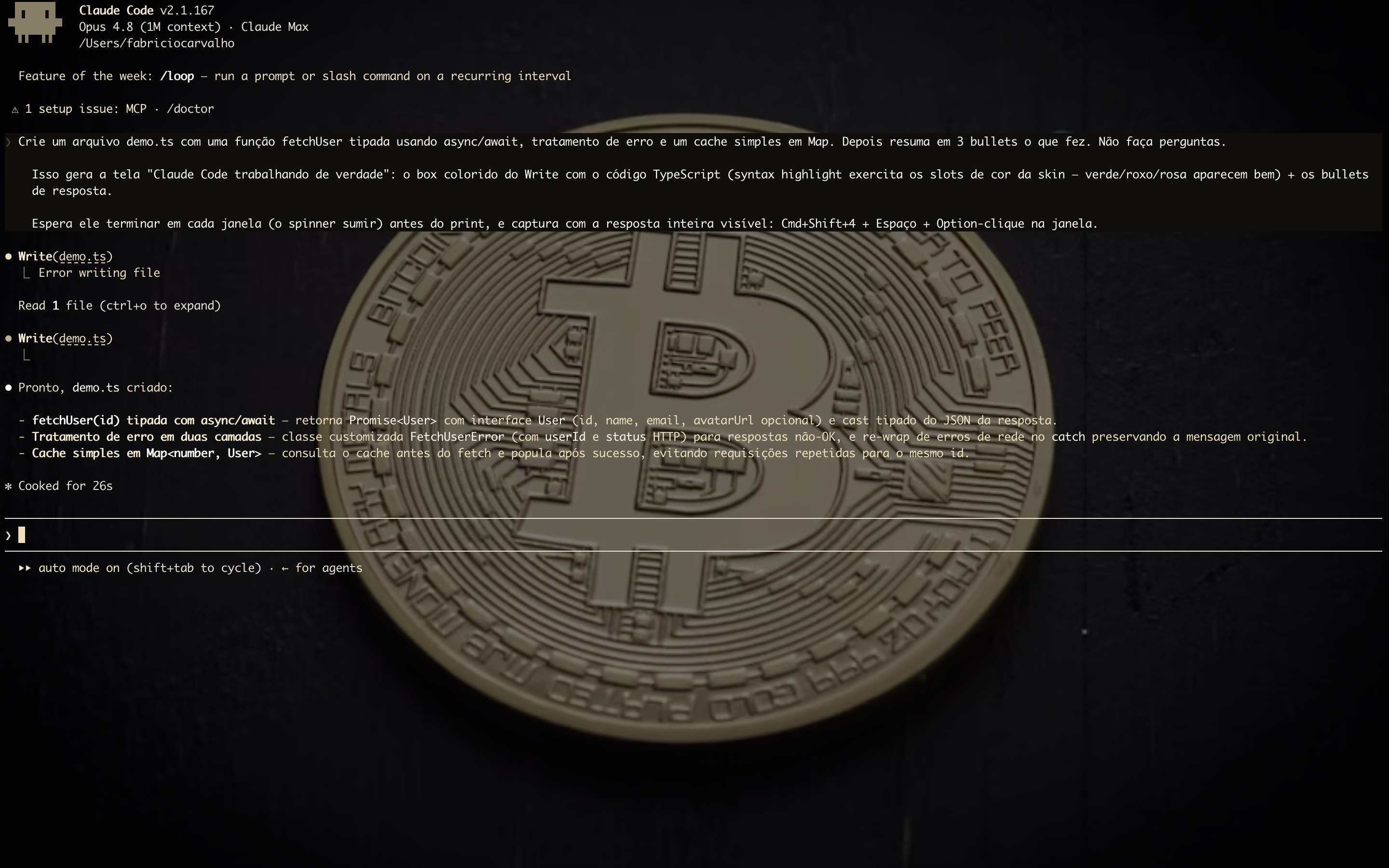 Claude Code com a skin Bitcoin